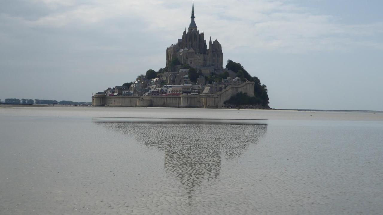 Maison D'Hotes De Charme La Rose De Ducey Pres Du Mont Saint Michel Экстерьер фото